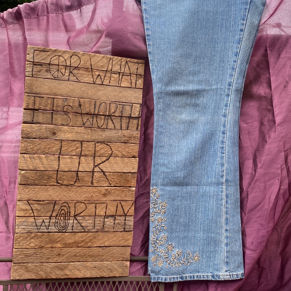 253- 1990'S UR Amazing❤️ Vintage Couple Embroidered Jeans & Knit Poncho Bundle - Picture 3 of 16